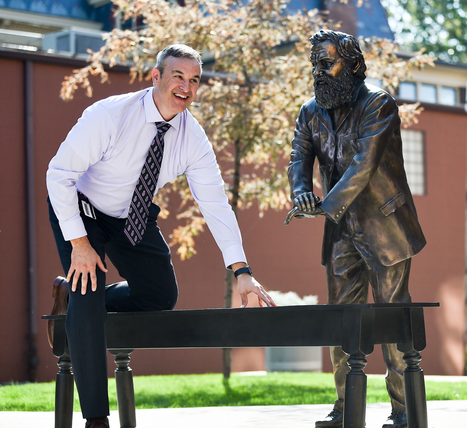 091819-qct-qca-statue-021a.JPG